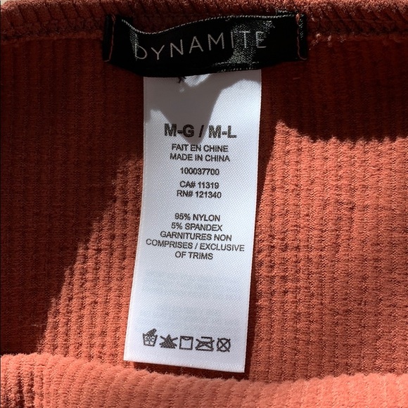 Super cute dynamite tube-top - Picture 2 of 2